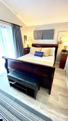 The Reel Time on the Flint River houseboat. Hotels near Garden Center at The Home Depot