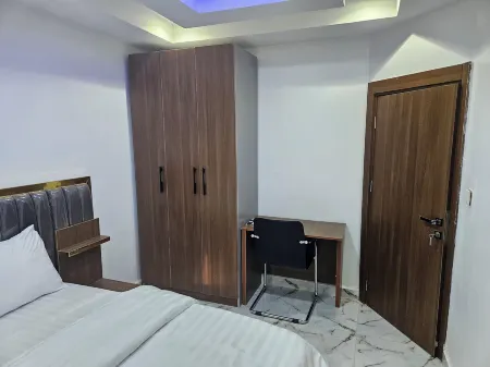 Bimsy's Place Отели рядом с достопримечательностью «Терминал аэропорта Абуджа Ннамди Азикиве»