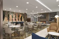 La Quinta Inn & Suites by Wyndham Mebane - 3-Star