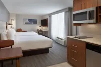 Courtyard Kitchener Hotels near Christie Digital Systems Inc
