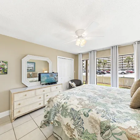 Seaside Beach & Racquet Condos