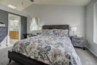 Front Range Getaway - 4 beds with Jacuzzi