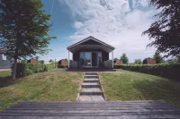 Chalets with a Bathroom, Near a Pond