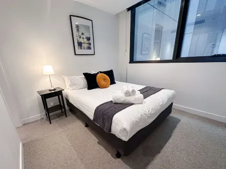 A Lovely 2BR Apt in the Heart of Chapel Street