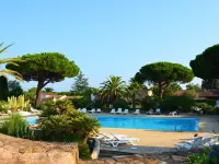 Apartment with pool, 300m beaches Tahiti, Moorea, Ramatuelle, St-Tropez. Hotels in Ramatuelle