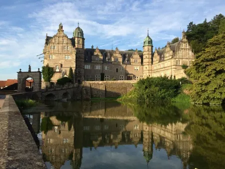 Vacation apartment or guest room in Emmerthal Отели в г. Хамельн-Пирмонт