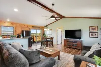 Mountain Cabin Retreat Newly Renovated