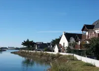 Appartement de Charme Dans Résidence Sécurisée Avec Balcon et Piscine Chauffée
