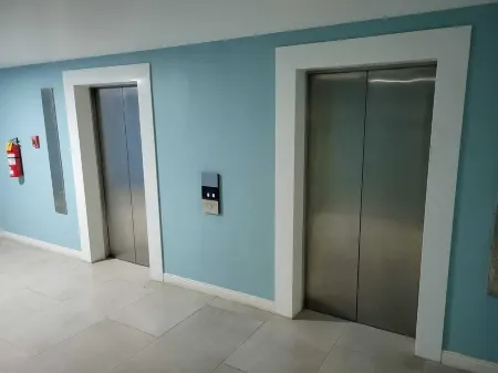 Charming 1-bedroom apartment in wonderful Portmore with AC, WiFi