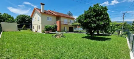 Holiday home in the greenest region of Portugal Отели в г. Аркуш-ди-Валдевеш