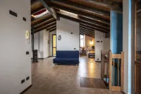 Villa Cavalieri in Vedriano with a panoramic view of the Reggio Emilia hills Hotels in Canossa