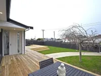 Large Comfortable Modern 4 Bedroom Home