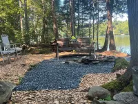 Relaxing lake retreat boating, swimming, paddle boarding near Acadia National Pk