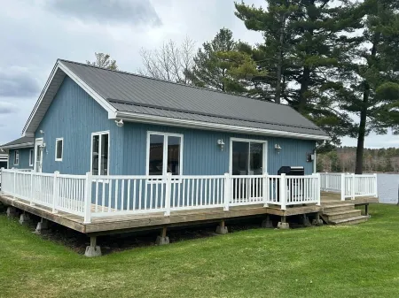 Relaxing Graham Lake Escape Отели рядом с достопримечательностью «King's Lock Craft Distillery»