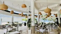 Sun, Sand & Style: Chic Beachfront Condo with Huge Terrace