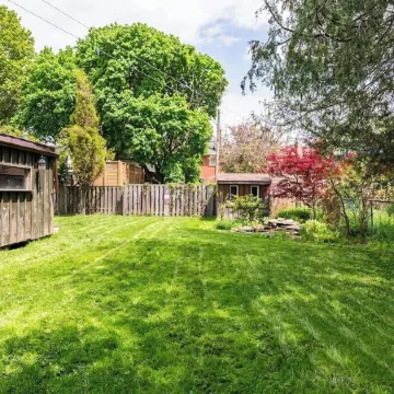 Modern & Spacious 1908 Home