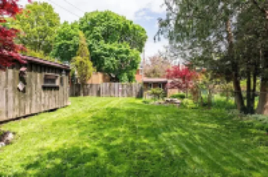 Modern & Spacious 1908 Home