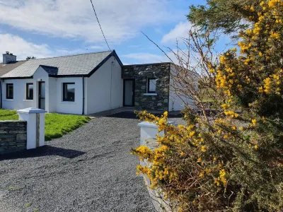 New: Beautiful cottage by the sea on Valentia Island in Kerry Hotel a 