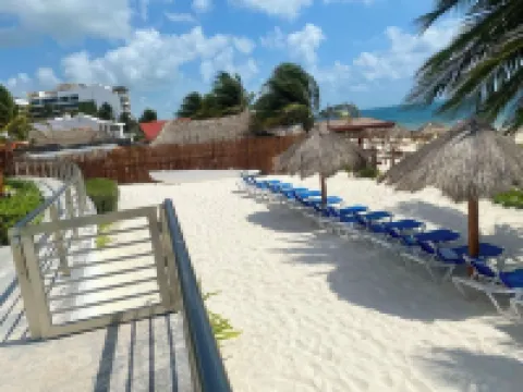 Oceanfront Luxury Townhome Condo Wifi 3 Smart TV'S Pool & Spa