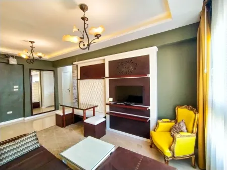 FREE AIRPORT PICK UP beautiful sea view Apt,in the heart of Alexandria Отели рядом с достопримечательностью «Eliahu Hanady Synagogue»