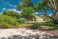 Wake up in paradise at this amazing villa for couples and families