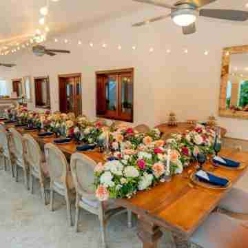 Spectacular,Spacious,Central Villa May on the Beach Dining/Meeting Rooms
