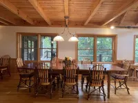 Lake Front, Beautiful views, Gentle slope to Lake, Hot tub, Close to Downtown.