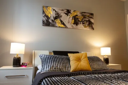 Beautiful 2 Bedroom Apt. With fast Wifi & Netflix