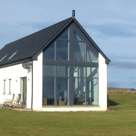 Modern Rural Cottage for 2-6 people