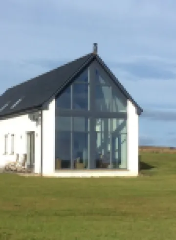 Modern Rural Cottage for 2-6 people