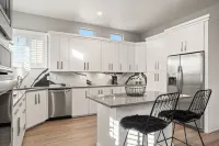 Three Trees Saltwater Pool Place-Heated Pool