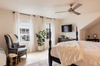 Charming Historic Lighthouse, A Magical Oasis With Great Sunsets