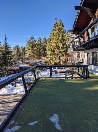 Large Single Family House Close to beach and Ski Resort