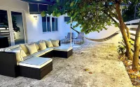 Four Shells - Your Home Away From Home on Paradise Island