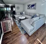 Chic 3br/1ba home~Convenient SW Topeka location~Sleeps 6 Hotels in Topeka