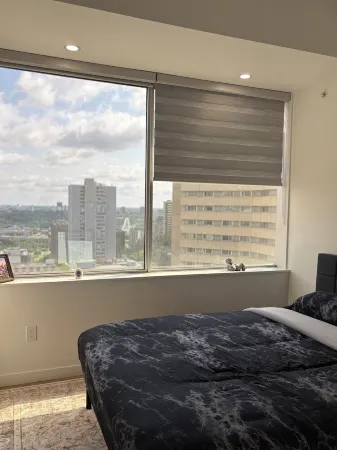 2bedroom apartment Отели рядом со станцией Edmonton VIA Rail Station