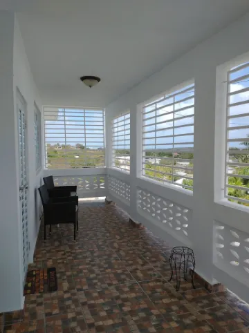 Hill House in a Great Location - Las Croabas.