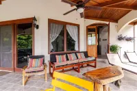 AMAZING OCEAN VIEWSHouse in the Sky" Monte Paraiso