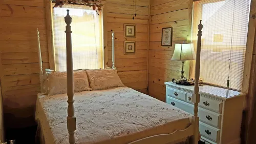 Cabins on Brushy at Smith Lake