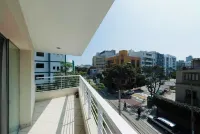 3-Bedroom 4-Bath condo 2 blocks from sea in Miraflores with WiFi and Balcony