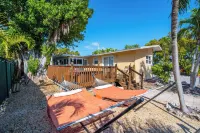 Marathon Family Retreat:  Pool, Hot Tub & Outdoor Movie Theater