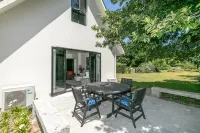 Modern and Spacious Apartment in Tamahere Country Living Zone Hotel a Tamahere