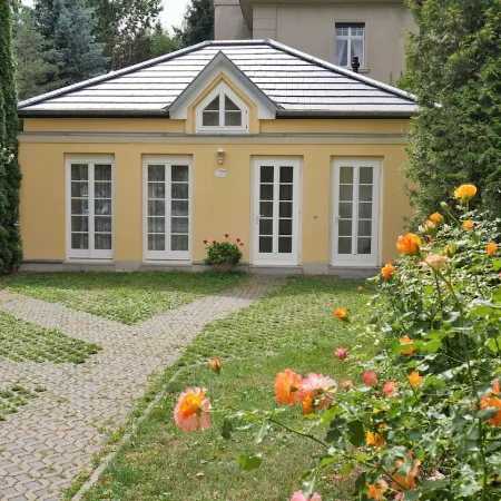 Idyllic Vacation Home with Terrace and Romantic Garden in a Central Location