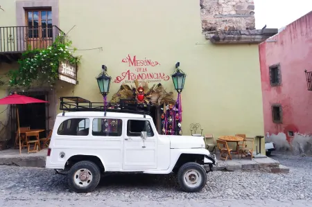 Hotel Boutique Meson de la Abundancia Отели в г. Real de Catorce