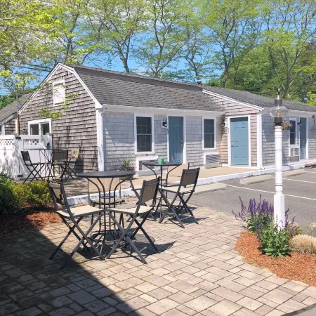 Craigville Beach Inn