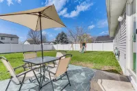 Charming Home w/ Patio: 3 Mi to Hayden Lake! - 3-Star