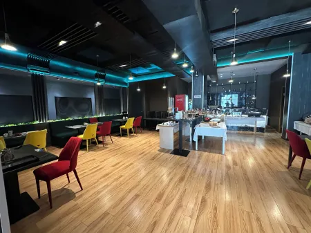 Hotel Olive Отели в г. Влёра