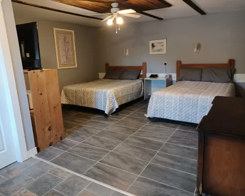 Mile Inn Motel Hotels in Bruce County