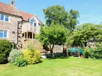 The Loft at Lucott House Hotels near Priston Mill