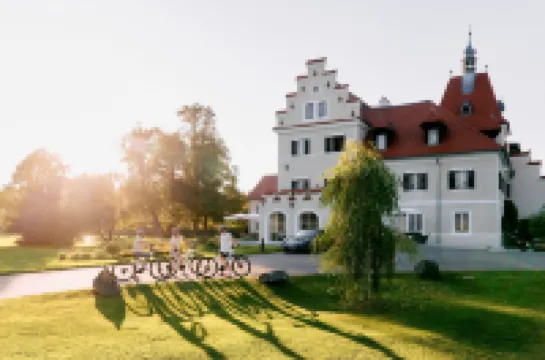 格斯魯斯瑪爾陶酒店 酒店